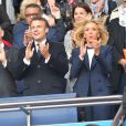 Le président de la République Emmanuel Macron et la première dame Brigitte Macron - People dans les tribunes du parc des Princes pour l'ouverture de la coupe du monde féminine de football 2019 (Mondial), opposant la France à la Corée du Sud. Paris le 7 juin 2019 © Pierre Perusseau / Bestimage
