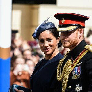 Meghan Markle, duchesse de Sussex, a fait son grand retour (en Givenchy) en public à l'occasion des célébrations de Trooping the Colour le 8 juin 2019 à Londres. En compagnie du prince Harry et de la duchesse Catherine de Cambridge lors de la procession, c'était sa première apparition publique depuis la naissance de son fils Archie, le 6 mai.