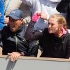 La petite amie de Dominic Thiem, Kristina Mladenovic, assiste à la demi-finale simple messieurs Djokovic - Thiem lors des internationaux de France de tennis de Roland Garros à Paris, France, le 8 juin 2019.