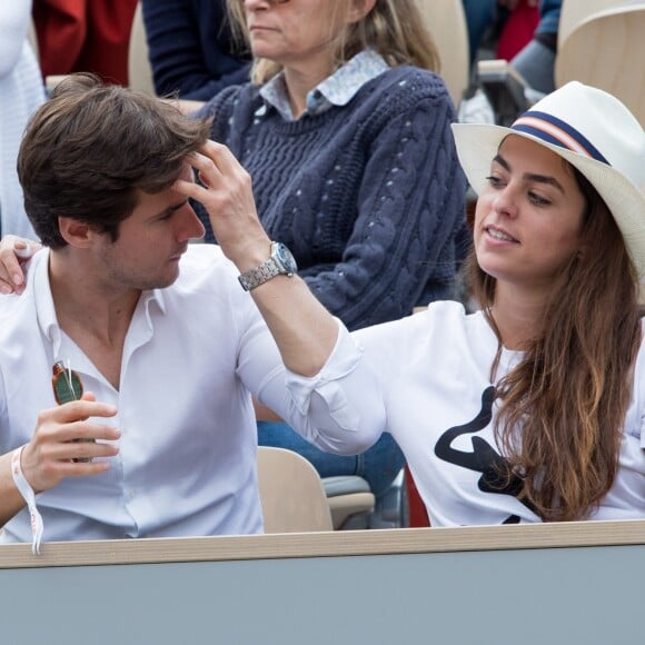 Anouchka Delon et son compagnon Julien Dereims - Célébrités dans les tribunes des internationaux de France de tennis de Roland Garros à Paris, France, le 8 juin 2019. © Jacovides / Moreau/Bestimage