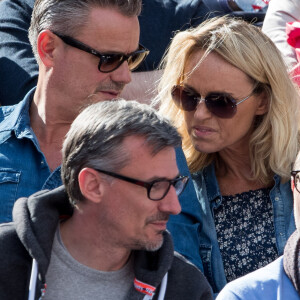 Cécile de Ménibus et son compagnon Thierry dans les tribunes des internationaux de France de tennis de Roland Garros à Paris, France, le 8 juin 2019. © Jacovides / Moreau/Bestimage