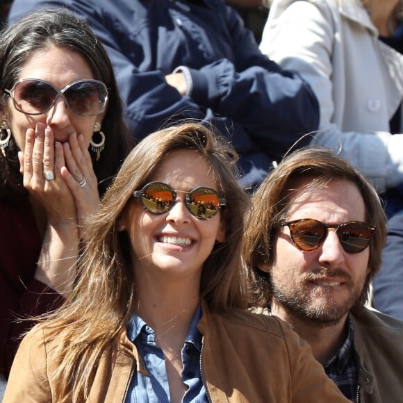 Ophélie Meunier (enceinte) et son mari Mathieu Vergne dans les tribunes des internationaux de France de tennis de Roland Garros à Paris, France, le 8 juin 2019. © Jacovides / Moreau/Bestimage