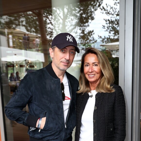 Nicole Coullier et Gad Elmaleh au Village de Roland-Garros pour la finale hommes entre Rafael Nadal et Dominic Thiem à Paris le 9 juin 2019. © Jacovides - Moreau / Bestimage