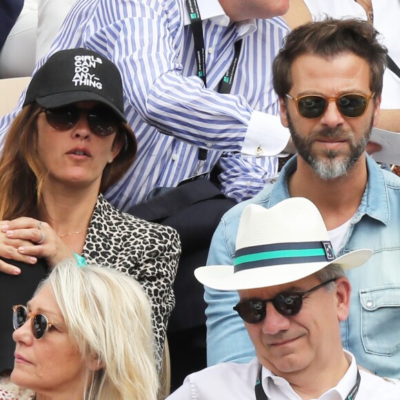 Christophe Maé et Nadège Sarron - Célébrités dans les tribunes des internationaux de France de tennis de Roland Garros à Paris, France, le 9 juin 2019. © Jacovides-Moreau/Bestimage