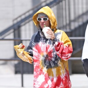 Justin Bieber est allé faire du shopping accompagné de ses gardes du corps au Westfield Shopping Center à Los Angeles, le 6 juin 2019.