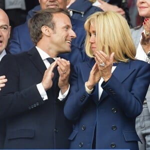 Le président de la République Emmanuel Macron et la première dame Brigitte Macron au parc des Princes pour l'ouverture de la Coupe du monde féminine de football 2019, match opposant la France à la Corée du Sud, Paris le 7 juin 2019. © Pierre Perusseau / Bestimage