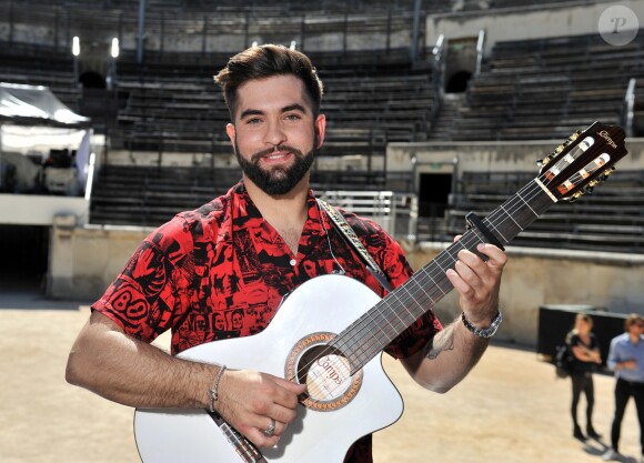 Exclusif - Kendji Girac lors de l'enregistrement de l'émission "La Chanson de l'Année 2019" aux Arènes de Nîmes, le 16 mai 2019. L'émission sera diffusée sur TF1 le samedi 15 juin. TF1 propose aux téléspectateurs une soirée exceptionnelle avec "La Chanson de l'Année" présentée par N.Aliagas et produite par DMLS TV. Les téléspectateurs pourront élire en direct "La Chanson de l'Année" parmi les 20 titres en compétition. Les votes débuteront dès 21 h et le prix sera annoncé en fin d'émission. Un prix d'honneur sera également remis au cours de la soirée à un artiste emblématique de la chanson française. " La Chanson de l'Année" sera diffusée depuis un lieu mythique, les Arènes de Nîmes. Un grand show musical en présence de tous les artistes qui ont marqué l'année. Ces stars de la chanson française et internationales interpréteront leurs titres et formeront des duos totalement inédits. © Guillaume Gaffiot/Bestimage