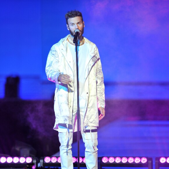 Exclusif - Matt Pokora (M Pokora) lors de l'enregistrement de l'émission "La Chanson de l'Année 2019" aux Arènes de Nîmes, le 16 mai 2019. L'émission sera diffusée sur TF1 le samedi 15 juin. TF1 propose aux téléspectateurs une soirée exceptionnelle avec "La Chanson de l'Année" présentée par N.Aliagas et produite par DMLS TV. Les téléspectateurs pourront élire en direct "La Chanson de l'Année" parmi les 20 titres en compétition. Les votes débuteront dès 21 h et le prix sera annoncé en fin d'émission. Un prix d'honneur sera également remis au cours de la soirée à un artiste emblématique de la chanson française. " La Chanson de l'Année" sera diffusée depuis un lieu mythique, les Arènes de Nîmes. Un grand show musical en présence de tous les artistes qui ont marqué l'année. Ces stars de la chanson française et internationales interpréteront leurs titres et formeront des duos totalement inédits. © Guillaume Gaffiot/Bestimage