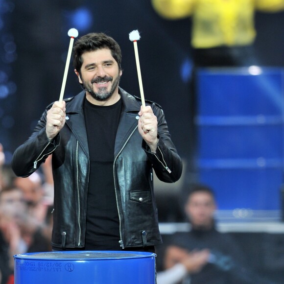 Exclusif - Patrick Fiori lors de l'enregistrement de l'émission "La Chanson de l'Année 2019" aux Arènes de Nîmes, le 16 mai 2019. L'émission sera diffusée sur TF1 le samedi 15 juin. TF1 propose aux téléspectateurs une soirée exceptionnelle avec "La Chanson de l'Année" présentée par N.Aliagas et produite par DMLS TV. Les téléspectateurs pourront élire en direct "La Chanson de l'Année" parmi les 20 titres en compétition. Les votes débuteront dès 21 h et le prix sera annoncé en fin d'émission. Un prix d'honneur sera également remis au cours de la soirée à un artiste emblématique de la chanson française. " La Chanson de l'Année" sera diffusée depuis un lieu mythique, les Arènes de Nîmes. Un grand show musical en présence de tous les artistes qui ont marqué l'année. Ces stars de la chanson française et internationales interpréteront leurs titres et formeront des duos totalement inédits. © Guillaume Gaffiot/Bestimage