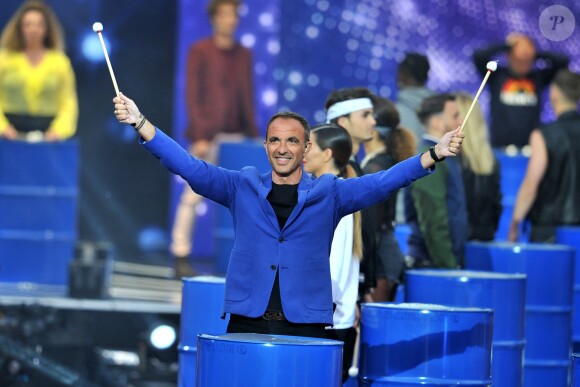 Exclusif - Nikos Aliagas lors de l'enregistrement de l'émission "La Chanson de l'Année 2019" aux Arènes de Nîmes, le 16 mai 2019. L'émission sera diffusée sur TF1 le samedi 15 juin. TF1 propose aux téléspectateurs une soirée exceptionnelle avec "La Chanson de l'Année" présentée par N.Aliagas et produite par DMLS TV. Les téléspectateurs pourront élire en direct "La Chanson de l'Année" parmi les 20 titres en compétition. Les votes débuteront dès 21 h et le prix sera annoncé en fin d'émission. Un prix d'honneur sera également remis au cours de la soirée à un artiste emblématique de la chanson française. " La Chanson de l'Année" sera diffusée depuis un lieu mythique, les Arènes de Nîmes. Un grand show musical en présence de tous les artistes qui ont marqué l'année. Ces stars de la chanson française et internationales interpréteront leurs titres et formeront des duos totalement inédits. © Guillaume Gaffiot/Bestimage
