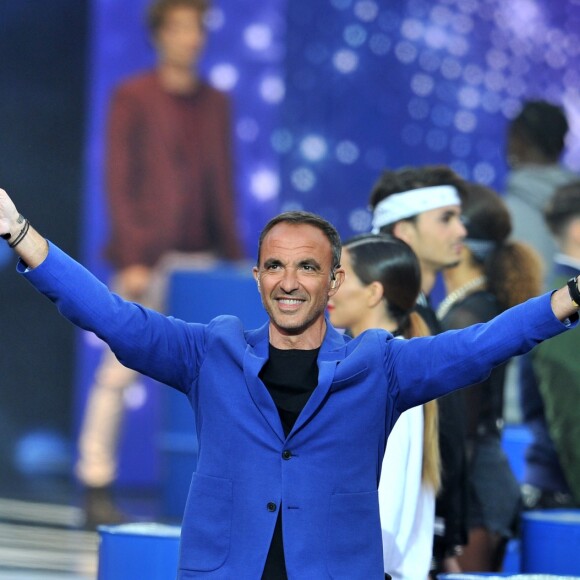 Exclusif - Nikos Aliagas lors de l'enregistrement de l'émission "La Chanson de l'Année 2019" aux Arènes de Nîmes, le 16 mai 2019. L'émission sera diffusée sur TF1 le samedi 15 juin. TF1 propose aux téléspectateurs une soirée exceptionnelle avec "La Chanson de l'Année" présentée par N.Aliagas et produite par DMLS TV. Les téléspectateurs pourront élire en direct "La Chanson de l'Année" parmi les 20 titres en compétition. Les votes débuteront dès 21 h et le prix sera annoncé en fin d'émission. Un prix d'honneur sera également remis au cours de la soirée à un artiste emblématique de la chanson française. " La Chanson de l'Année" sera diffusée depuis un lieu mythique, les Arènes de Nîmes. Un grand show musical en présence de tous les artistes qui ont marqué l'année. Ces stars de la chanson française et internationales interpréteront leurs titres et formeront des duos totalement inédits. © Guillaume Gaffiot/Bestimage