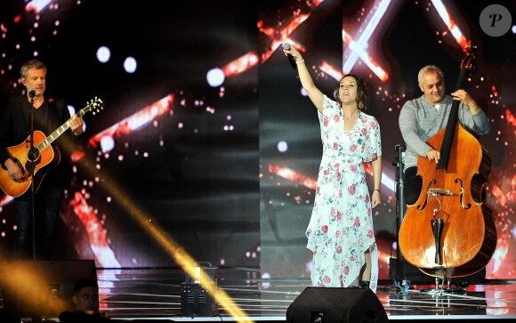 Exclusif - Zaz lors de l'enregistrement de l'émission "La Chanson de l'Année 2019" aux Arènes de Nîmes, le 16 mai 2019. L'émission sera diffusée sur TF1 le samedi 15 juin. TF1 propose aux téléspectateurs une soirée exceptionnelle avec "La Chanson de l'Année" présentée par N.Aliagas et produite par DMLS TV. Les téléspectateurs pourront élire en direct "La Chanson de l'Année" parmi les 20 titres en compétition. Les votes débuteront dès 21 h et le prix sera annoncé en fin d'émission. Un prix d'honneur sera également remis au cours de la soirée à un artiste emblématique de la chanson française. " La Chanson de l'Année" sera diffusée depuis un lieu mythique, les Arènes de Nîmes. Un grand show musical en présence de tous les artistes qui ont marqué l'année. Ces stars de la chanson française et internationales interpréteront leurs titres et formeront des duos totalement inédits. © Guillaume Gaffiot/Bestimage