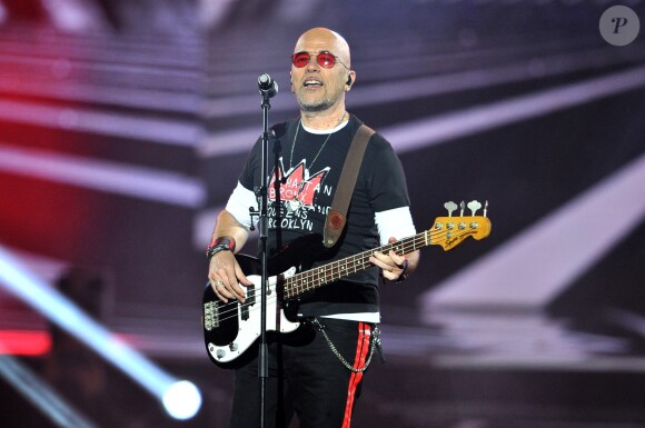 Exclusif - Pascal Obispo lors de l'enregistrement de l'émission "La Chanson de l'Année 2019" aux Arènes de Nîmes, le 16 mai 2019. L'émission sera diffusée sur TF1 le samedi 15 juin. TF1 propose aux téléspectateurs une soirée exceptionnelle avec "La Chanson de l'Année" présentée par N.Aliagas et produite par DMLS TV. Les téléspectateurs pourront élire en direct "La Chanson de l'Année" parmi les 20 titres en compétition. Les votes débuteront dès 21 h et le prix sera annoncé en fin d'émission. Un prix d'honneur sera également remis au cours de la soirée à un artiste emblématique de la chanson française. " La Chanson de l'Année" sera diffusée depuis un lieu mythique, les Arènes de Nîmes. Un grand show musical en présence de tous les artistes qui ont marqué l'année. Ces stars de la chanson française et internationales interpréteront leurs titres et formeront des duos totalement inédits. © Guillaume Gaffiot/Bestimage