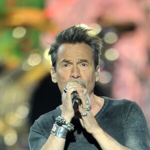 Exclusif - Florent Pagny lors de l'enregistrement de l'émission "La Chanson de l'Année 2019" aux Arènes de Nîmes, le 16 mai 2019. L'émission sera diffusée sur TF1 le samedi 15 juin. TF1 propose aux téléspectateurs une soirée exceptionnelle avec "La Chanson de l'Année" présentée par N.Aliagas et produite par DMLS TV. Les téléspectateurs pourront élire en direct "La Chanson de l'Année" parmi les 20 titres en compétition. Les votes débuteront dès 21 h et le prix sera annoncé en fin d'émission. Un prix d'honneur sera également remis au cours de la soirée à un artiste emblématique de la chanson française. " La Chanson de l'Année" sera diffusée depuis un lieu mythique, les Arènes de Nîmes. Un grand show musical en présence de tous les artistes qui ont marqué l'année. Ces stars de la chanson française et internationales interpréteront leurs titres et formeront des duos totalement inédits. © Guillaume Gaffiot/Bestimage