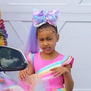 Exclusif - Kim Kardashian récupère sa fille North West chez la YouTubeuse Jojo Siwa à Los Angeles le 27 mars 2019.