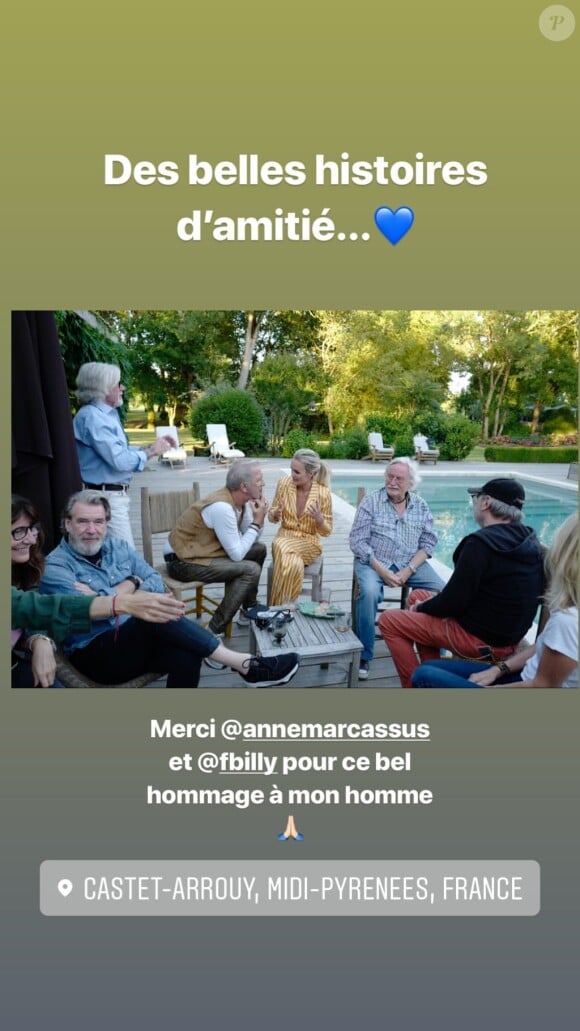 Laeticia Hallyday lors de vacances entre amis à Castet-Arrouy (région Midi-Pyrénées), juin 2019.