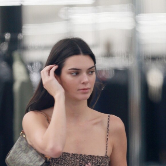 Kendall Jenner et Luka Sabbat font du shopping chez "Celine" à New York, le 19 juin 2019.