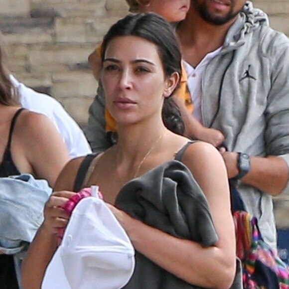 Kim Kardashian, North West - La famille Kardashian s'apprête à s'envoler du Costa Rica pour rejoindre le sol américain après y avoir passé des vacances. le 21 juin 2019.