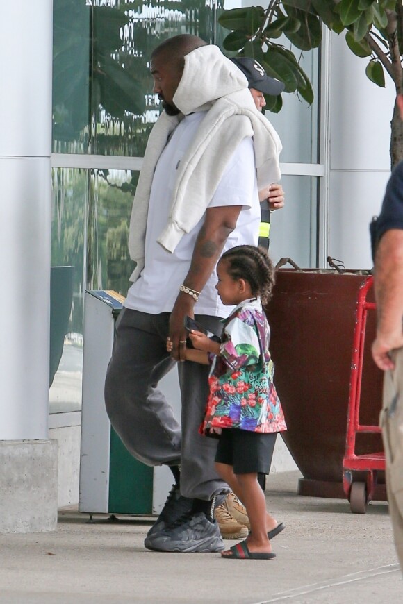 Kanye West, Saint West - La famille Kardashian s'apprête à s'envoler du Costa Rica pour rejoindre le sol américain après y avoir passé des vacances. le 21 juin 2019.