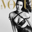 Kim Kardashian en couverture du Vogue japan en juin 2019.
