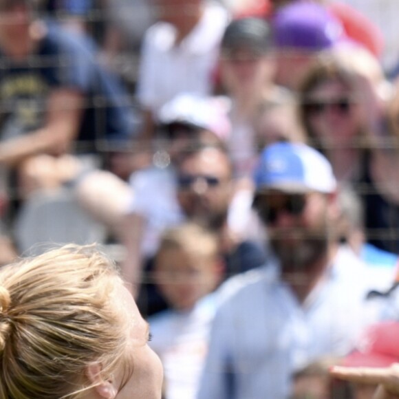 Zinédine Zidane et l'équipe vainqueur de la finale des filles lors de la grande finale de la Z5 Cup à Aix-en-Provence, France, 23 juin 2019. © Norbert Scanella/Panoramic/Bestimage