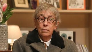 Anémone : Ses obsèques désertées par les stars, son fils explique pourquoi