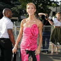 Celine Dion : Body en plein Paris ou robe fuchsia, la star fait sa Fashion Week