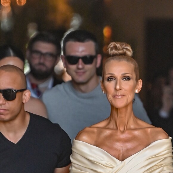 Céline Dion quitte l'Hôtel de Crillon, elle se rend au Grand Palais pour le défilé Alexandre Vauthier, Haute Couture Automne/Hiver 2019/2020. Paris le 2 juillet 2019.