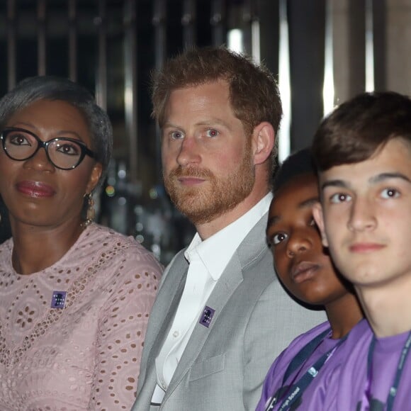 Le prince Harry assiste à l'événement caritatif "Diana Award National Youth Mentoring Summit" à Londres, le 2 juillet 2019.