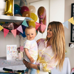 Marlon, le fils de Caroline Receveur et Hugo Philip, fête ses un an, le 7 juillet 2019