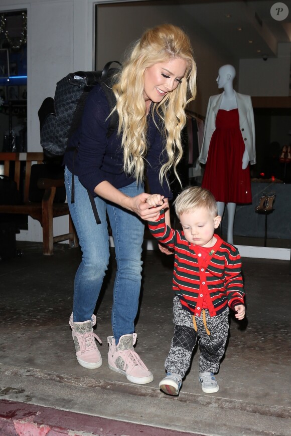 Heidi Montag et son fils Gunner à Beverly Hills, le 15 décembre 2018.