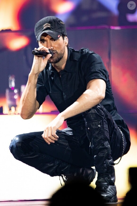 Enrique Iglesias en concert à Birmingham, Royaume Uni, le 27 octobre 2018.
