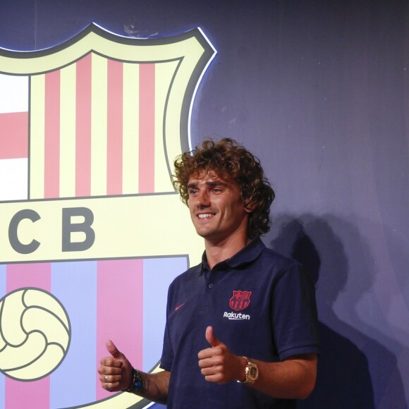 Antoine Griezmann officialise son transfert au FC Barcelone à l'occasion d'une conférence de presse à Barcelone en Espagne, le 13 juillet 2019.