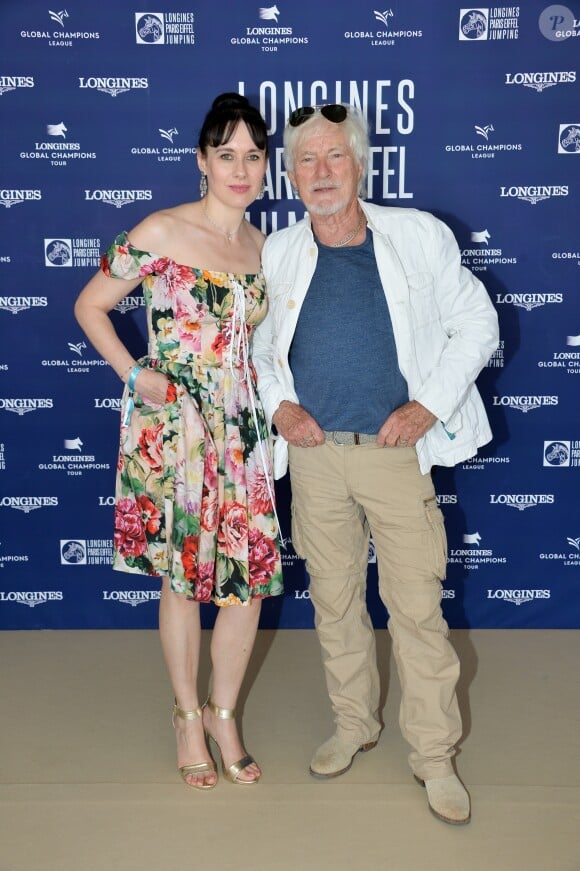 Exclusif - Hugues Aufray et sa compagne Muriel - Photocall du déjeuner - Longines Paris Eiffel Jumping au Champ de Mars à Paris, le samedi 6 juillet 2019. © Veeren Ramsamy/Bestimage