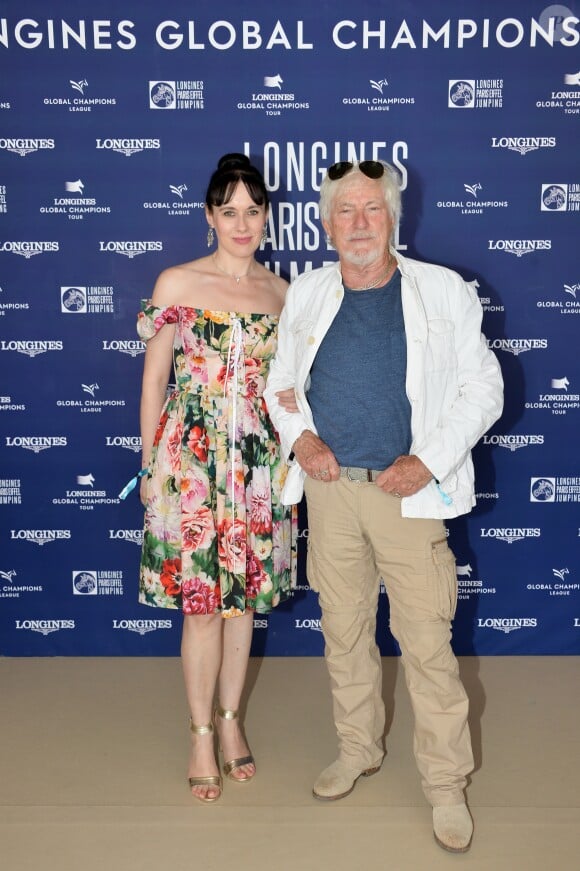 Exclusif - Hugues Aufray et sa compagne Muriel - Photocall du déjeuner - Longines Paris Eiffel Jumping au Champ de Mars à Paris, le samedi 6 juillet 2019. © Veeren Ramsamy/Bestimage
