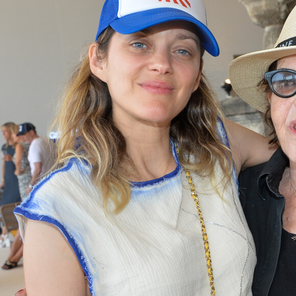Exclusif  - Marion Cotillard dans la tente VIP lors du Longines Paris Eiffel Jumping au Champ de Mars à Paris, le samedi 6 juillet 2019. © Veeren Ramsamy/Bestimage