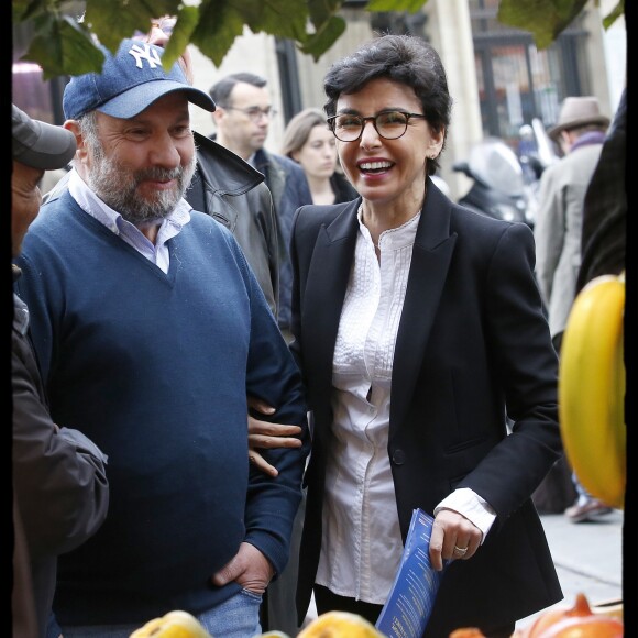 Exclusif - A une semaine du vote pour les élections européennes, Rachida Dati rencontre des militants Les Républicains du 12ème arrondissement avant de se rendre pour un tractage sur le Marché d' Aligre et le Marché couvert Beauvau à Paris le 18 mai 2019. © Alain Guizard/Bestimage