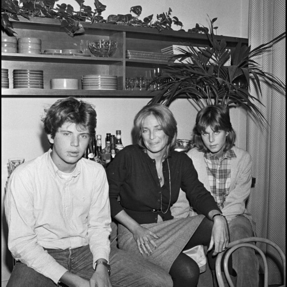 Danièle Thompson et ses enfants Christopher et Caroline en 1982.