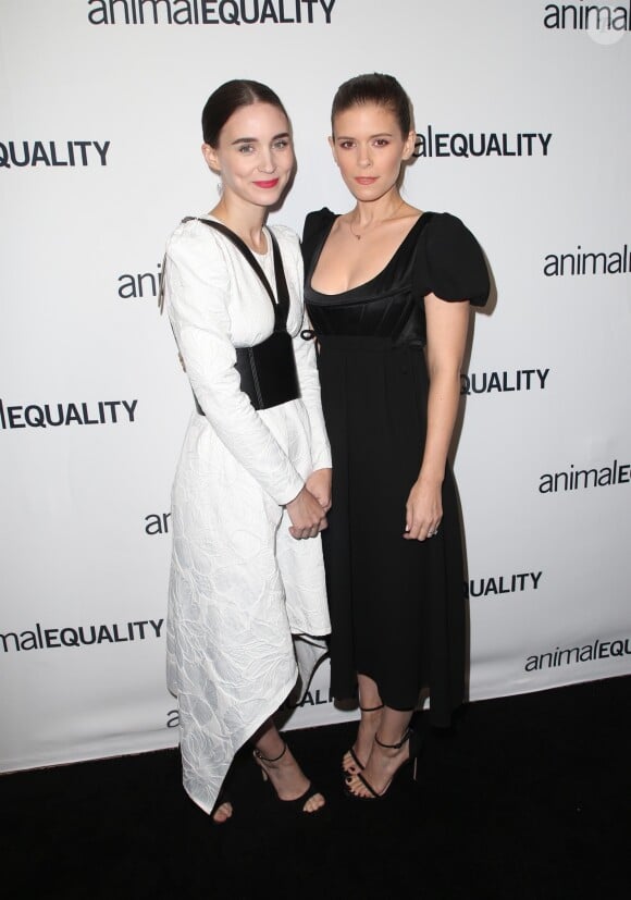 Rooney Mara et sa soeur Kate Mara - Soirée de gala Animal Equality's 2018 Inspiring Global Action à l'hôtel The Beverly Hilton à Beverly Hills, Los Angeles, Californie, Etats-Unis, le 27 octobre 2018.