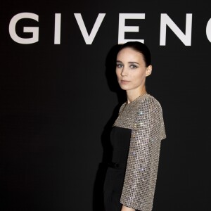 Rooney Mara - Dîner Givenchy parfums au Tribunal de commerce de Paris le 1er octobre 2018. © Pierre Perusseau/Bestimage