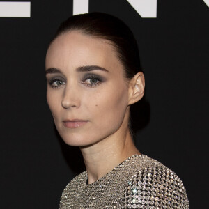 Rooney Mara - Dîner Givenchy parfums au Tribunal de commerce de Paris le 1er octobre 2018. © Pierre Perusseau/Bestimage