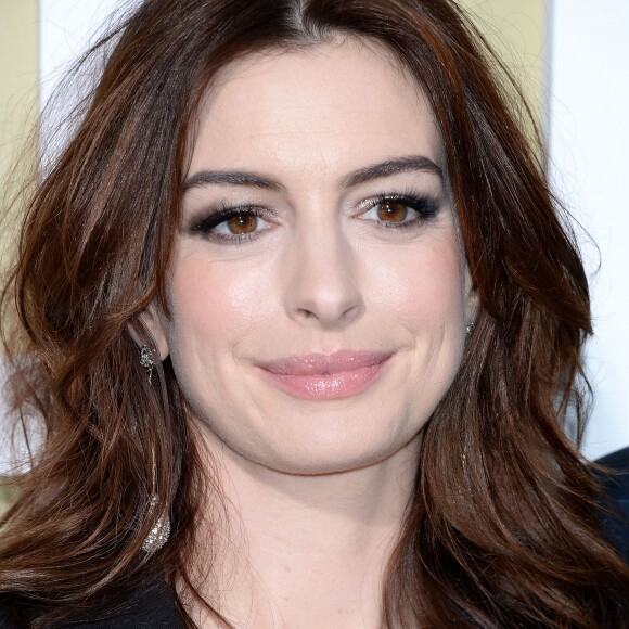 Anne Hathaway à la première de "The Hustle" au ArcLight Cinema Dome à Los Angeles, le 8 mai 2019.