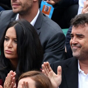 Arnaud Lagardère et sa femme Jade Foret - People dans les tribunes des internationaux de France de tennis à Roland Garros le 1er juin 2016. © Dominique Jacovides / Bestimage