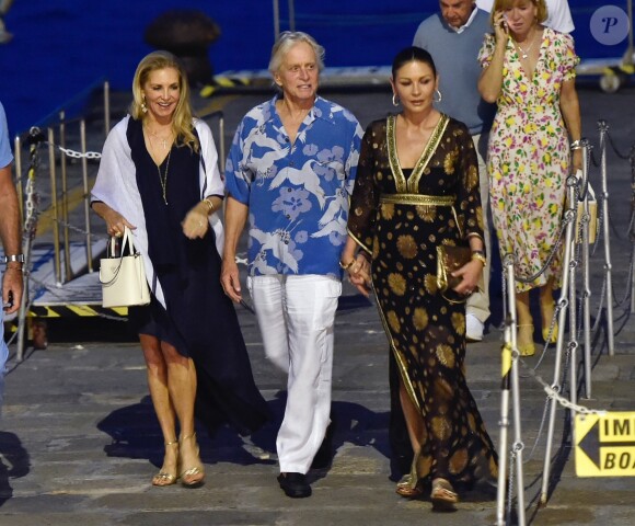 Michael Douglas et sa Catherine Zeta-Jones en vacances à Portofino en Italie le 31 juillet 2019.