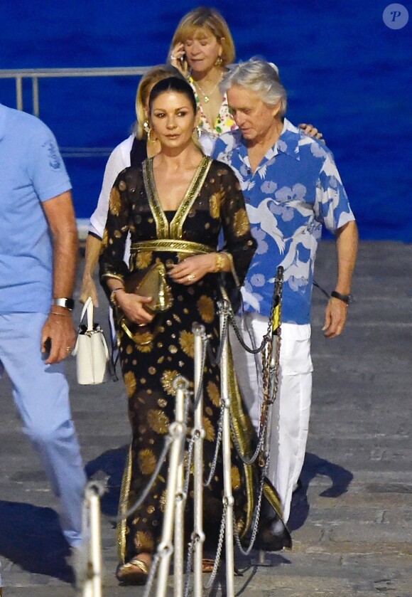 Michael Douglas et sa Catherine Zeta-Jones en vacances à Portofino en Italie le 31 juillet 2019.
