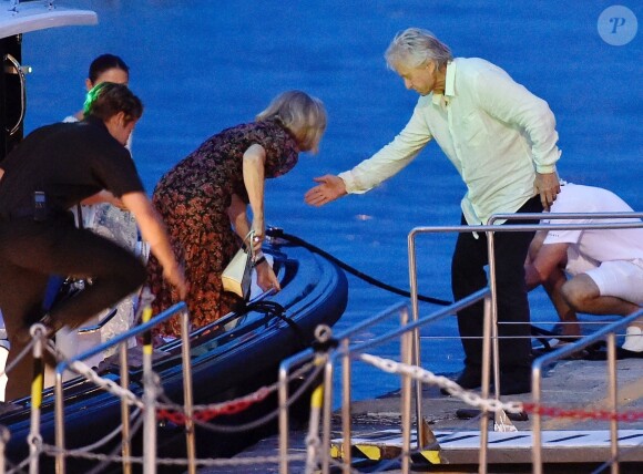 Michael Douglas et sa femme Catherine Zeta-Jones sont allés dîner avec des amis à Portofino, le 30 juillet 2019.