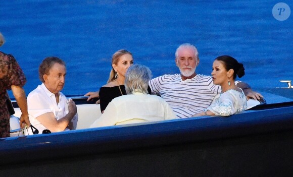 Michael Douglas et sa femme Catherine Zeta-Jones sont allés dîner avec des amis à Portofino, le 30 juillet 2019.