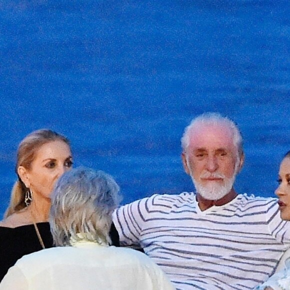 Michael Douglas et sa femme Catherine Zeta-Jones sont allés dîner avec des amis à Portofino, le 30 juillet 2019.