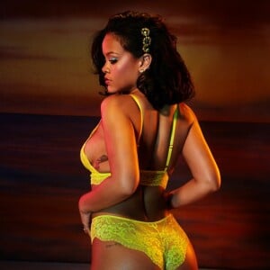 Rihanna dévoile la nouvelle collection de sa marque de lingerie, SavagexFenty. Juin 2019.