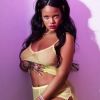 Rihanna pose pour la collection d'avril de SavagexFenty. Avril 2019.